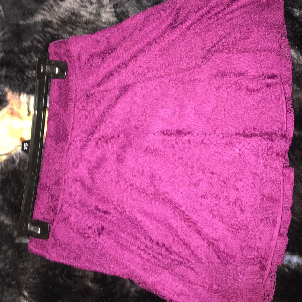 Lace skirt